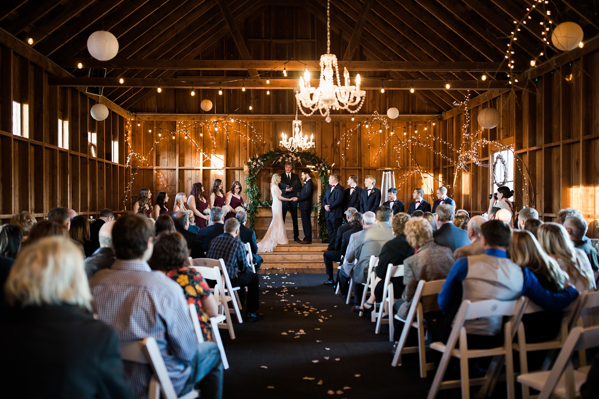 Wedding Ceremony in Olympia WA | Megan Montalvo Photography 