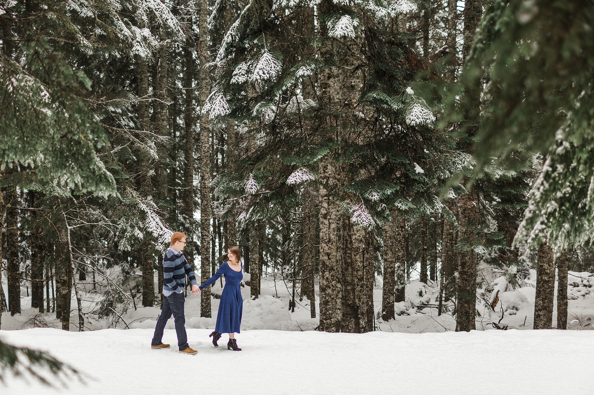 Snoqualmie Winter Engagement | Megan Montalvo Photography