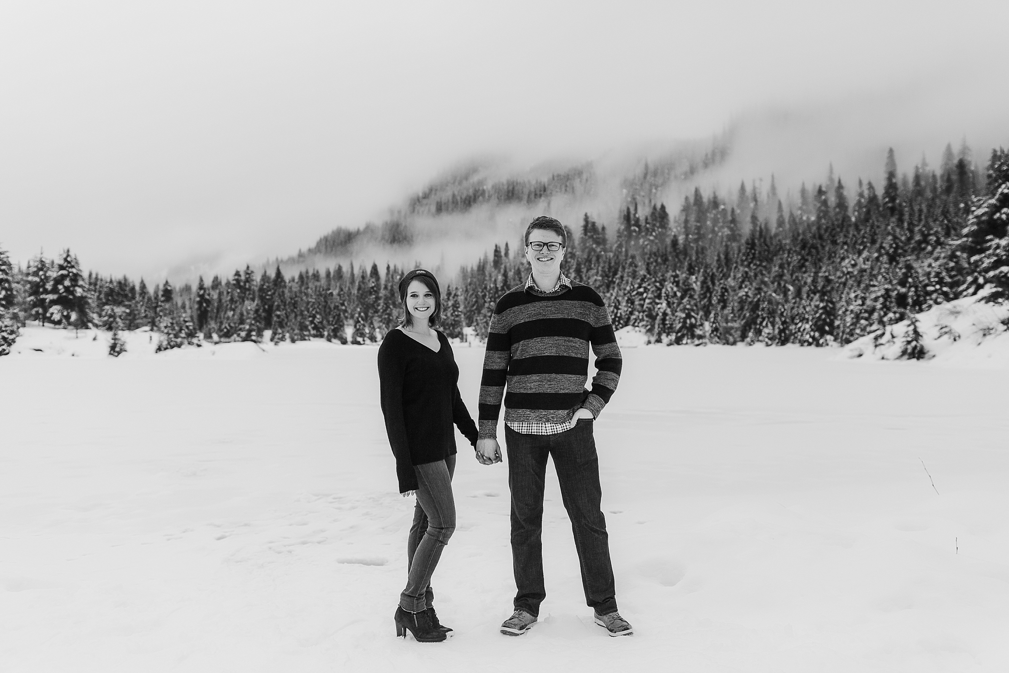 Snowy winter engagement session | Megan Montalvo Photography