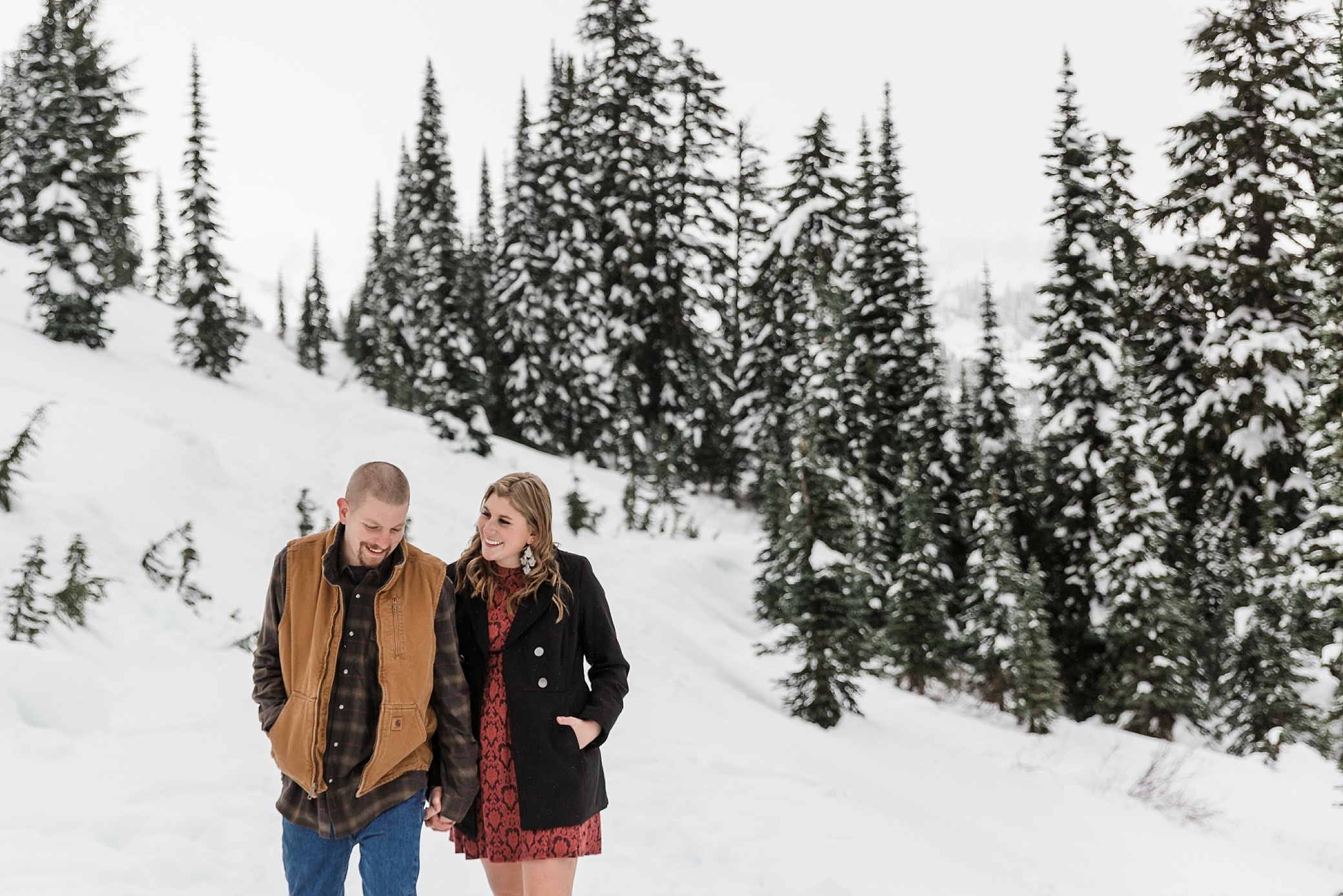 Couples Photoshoot in the Snow | Megan Montalvo Photography