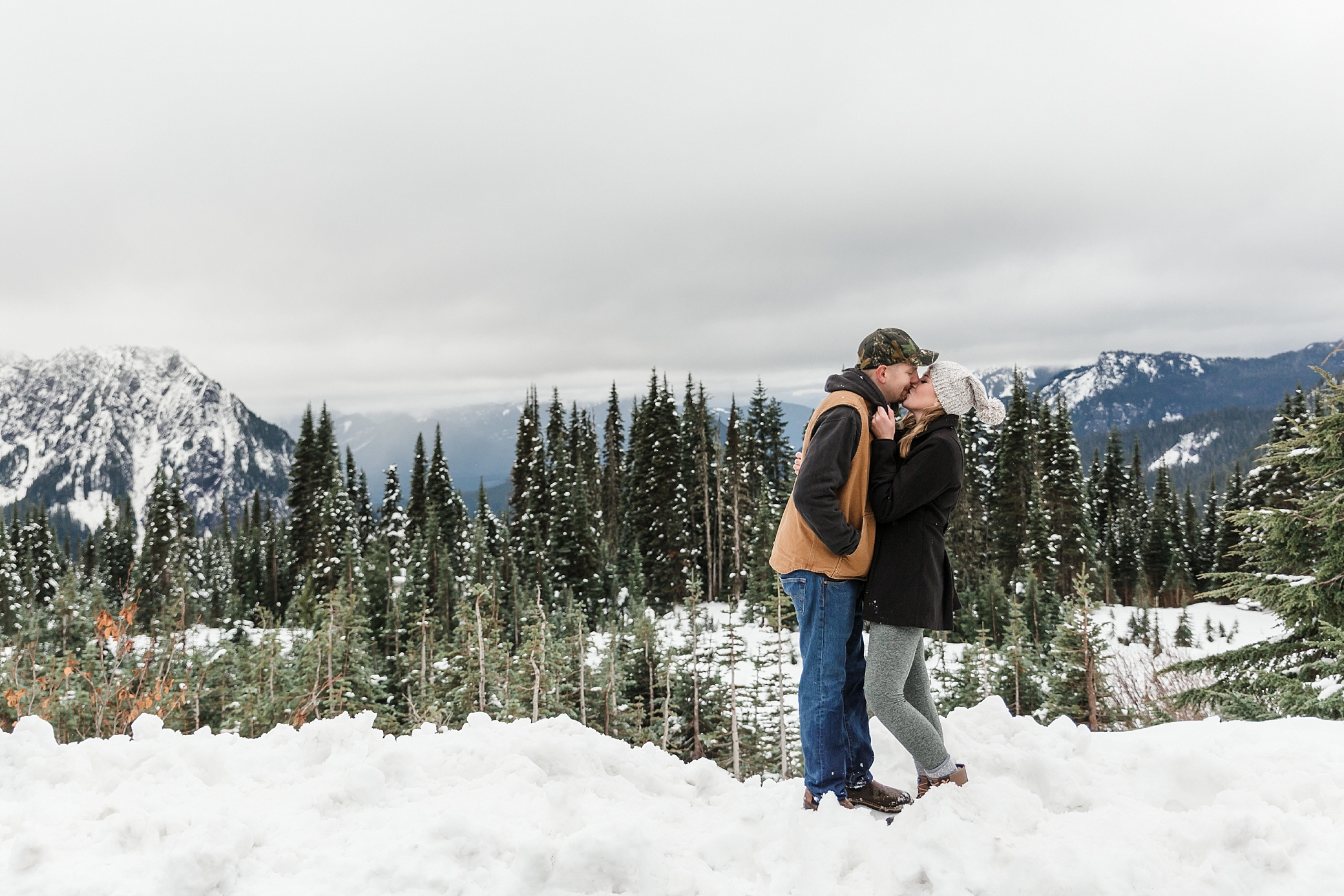 Snowy Mountain Session Tips with Megan Montalvo Photography 
