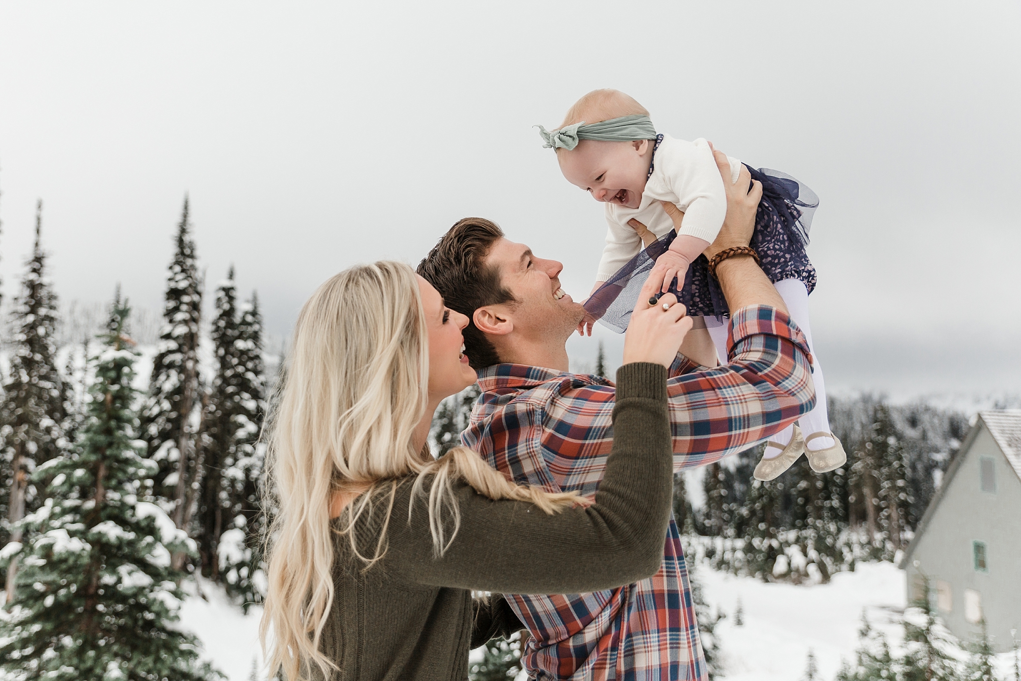 Mt Rainier Family Photos | Megan Montalvo Photography 
