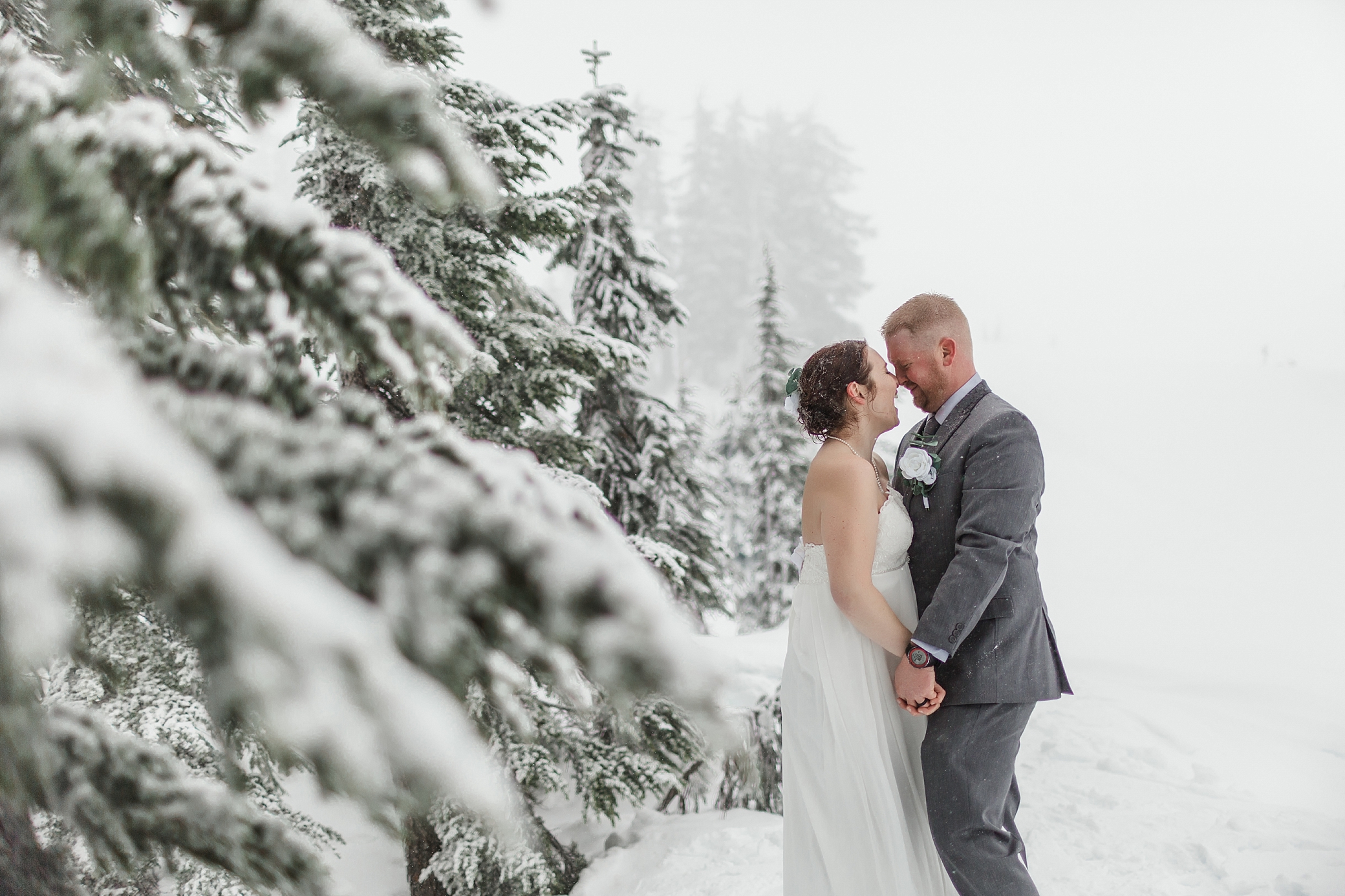 Snowy Mount Baker Elopement | Megan Montalvo Photography 