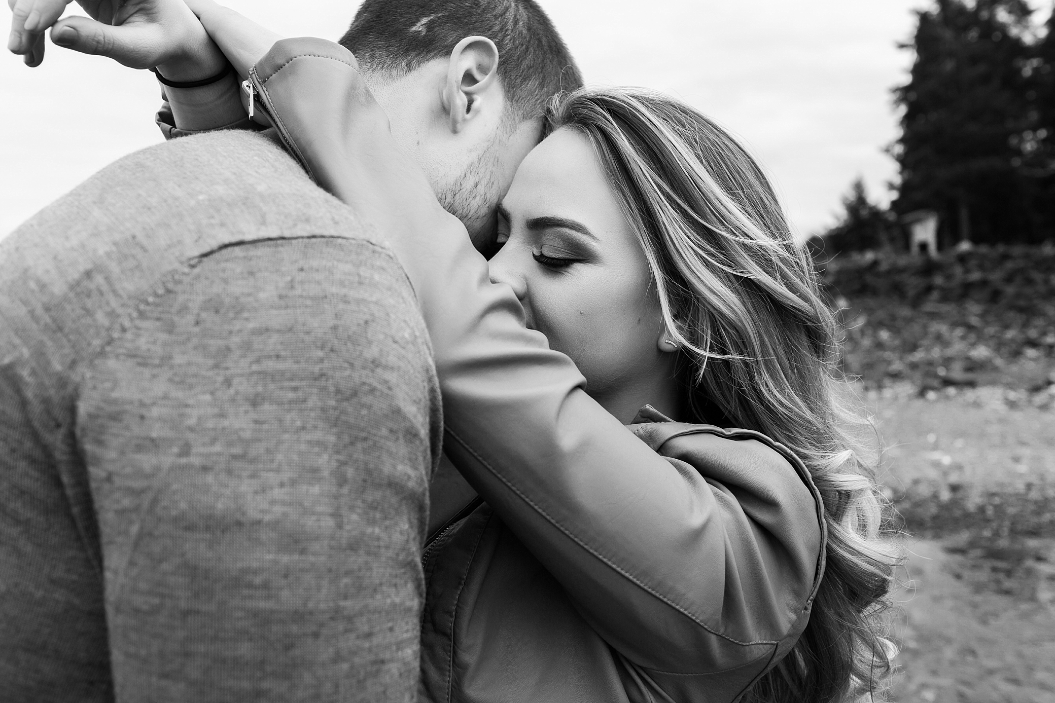 Black and white engagement photo | Megan Montalvo Photography