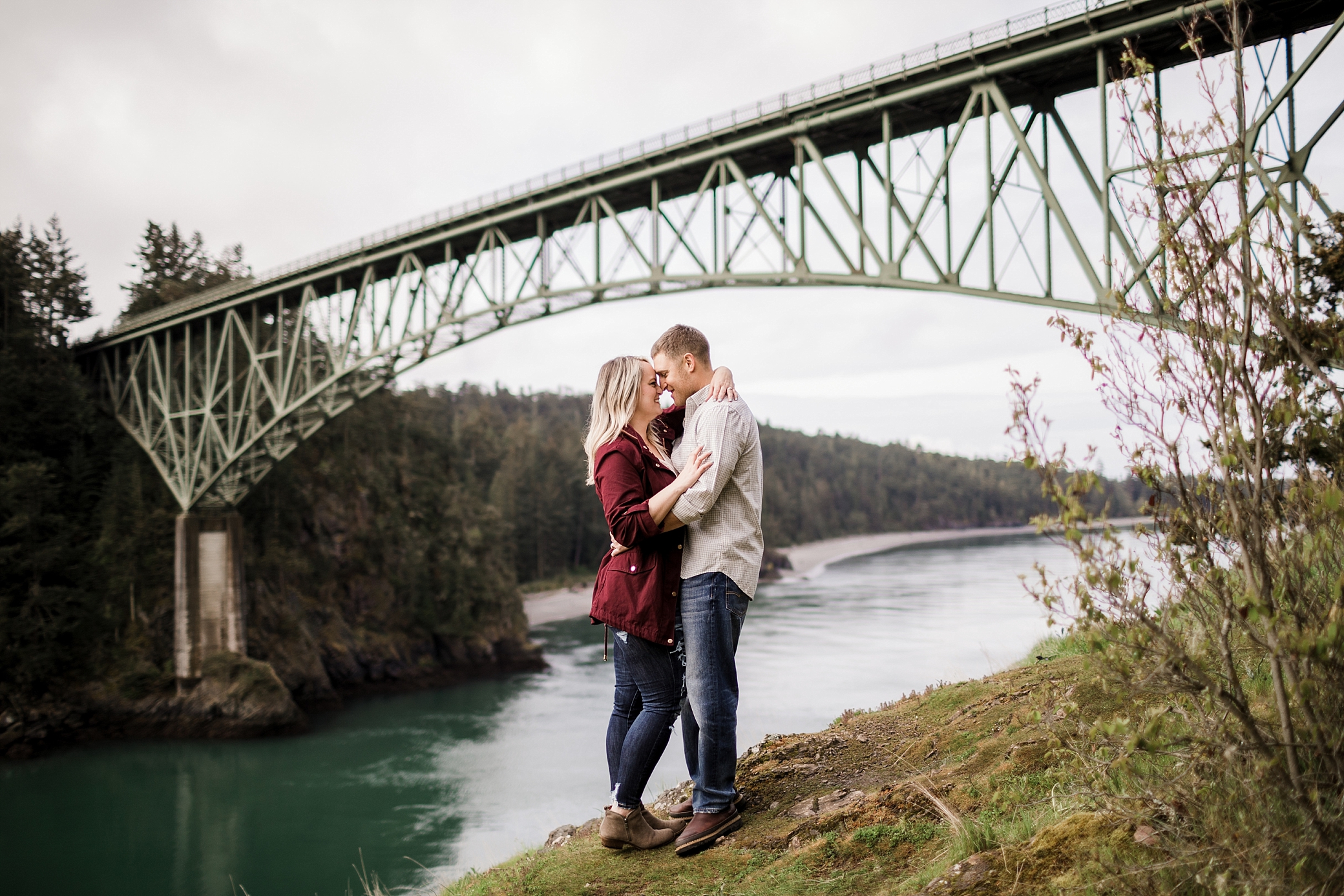 Engagement Photos under Deception Pass Bridge | Megan Montalvo Photography