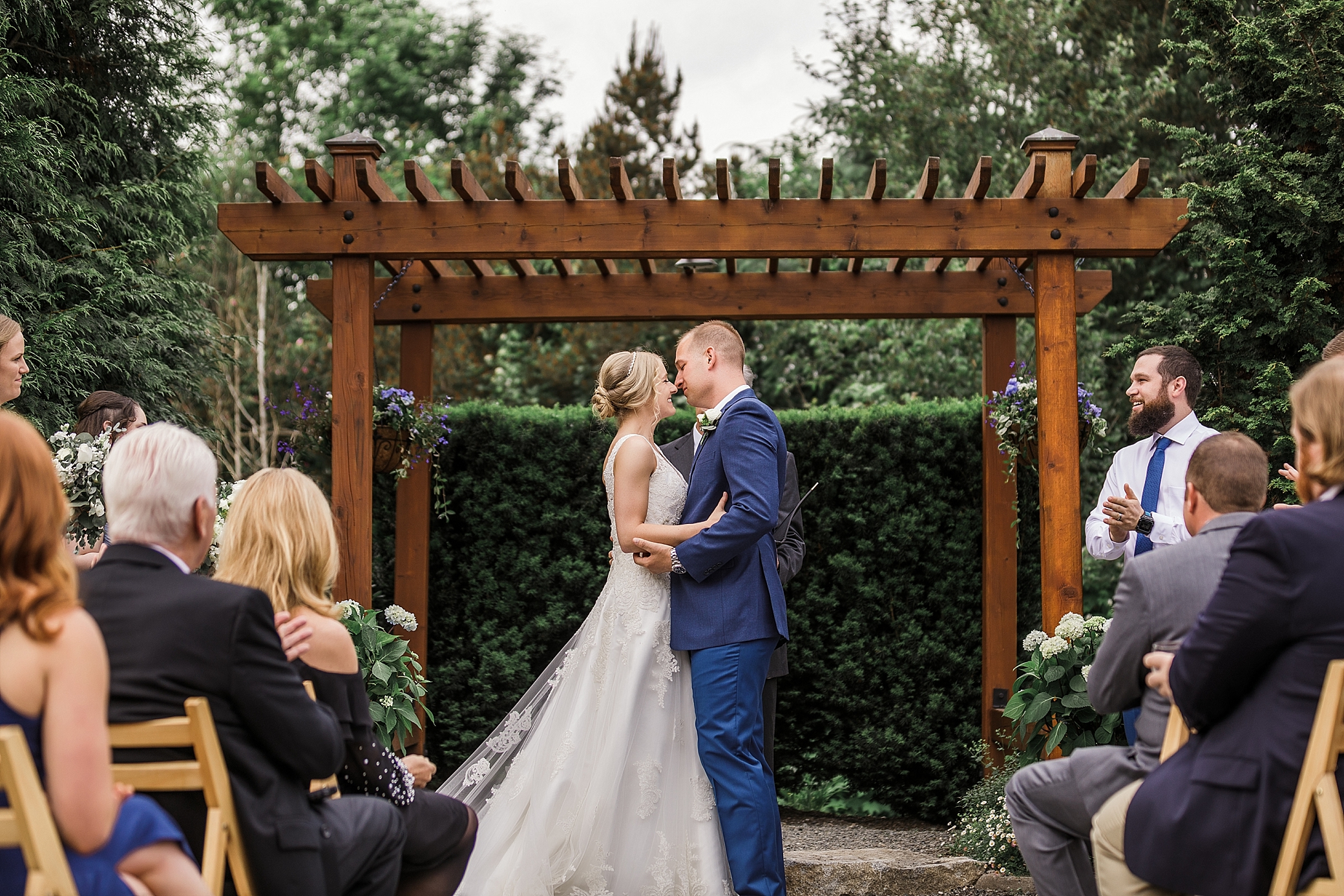 Willows Lodge Outdoor Wedding Ceremony | Megan Montalvo Photography 