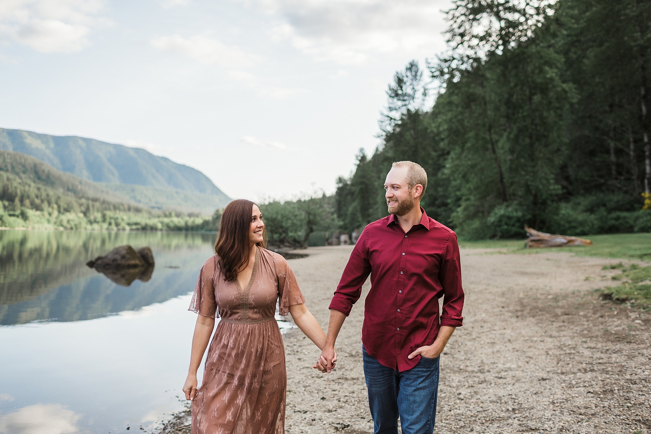 Seattle wedding photographer, Megan Montalvo Photography, photographs couple at Rattlesnake Lake for their engagement photos. 