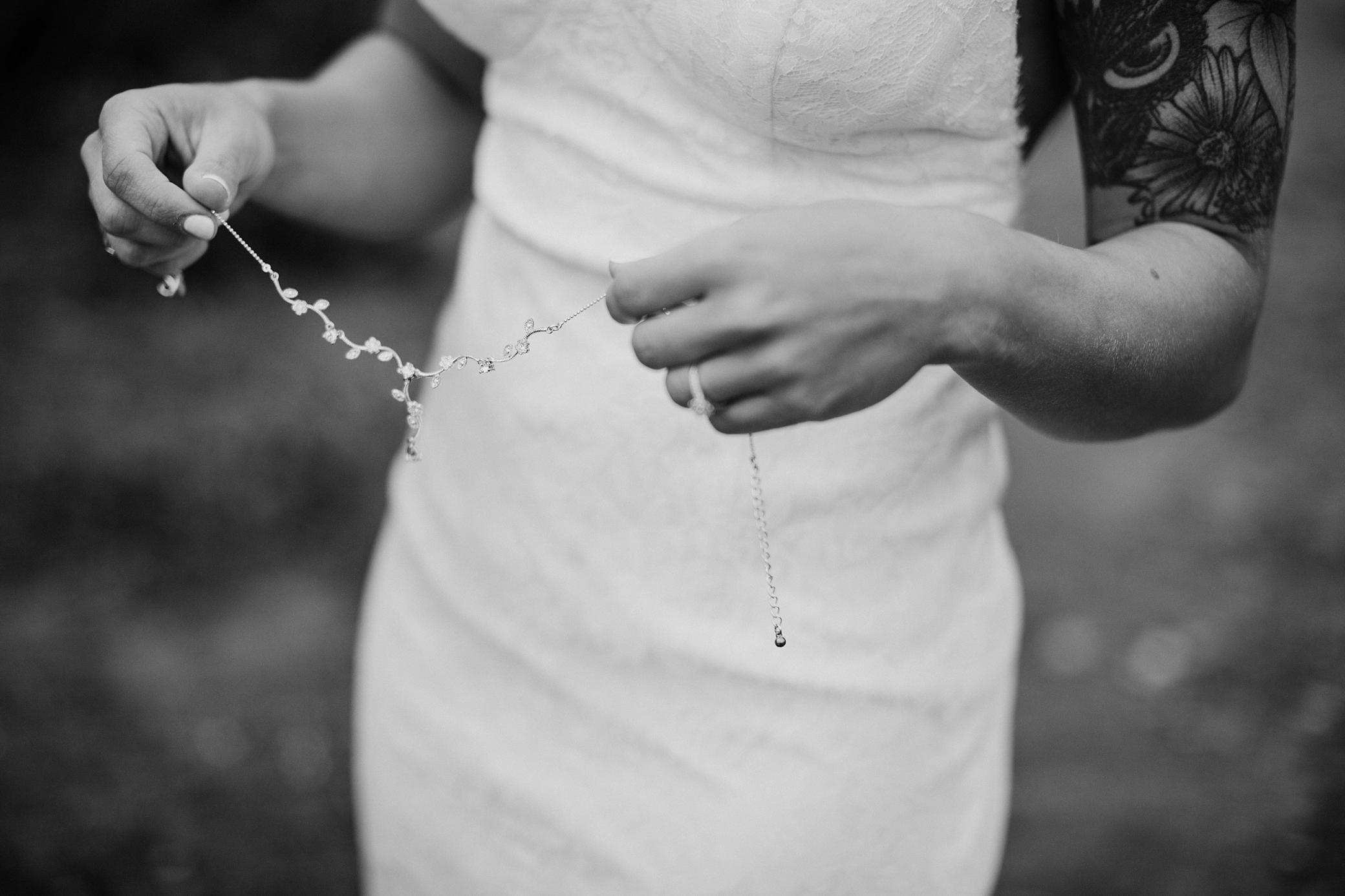 Bride getting ready for intimate elopement ceremony at Gold Creek Pond in Snoqualmie, WA | Megan Montalvo Photography