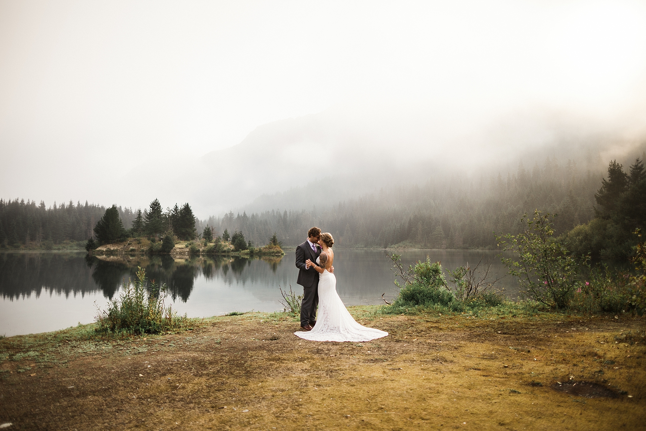 PNW Elopement at Gold Creek Pond in Snoqualmie, WA | Megan Montalvo Photography
