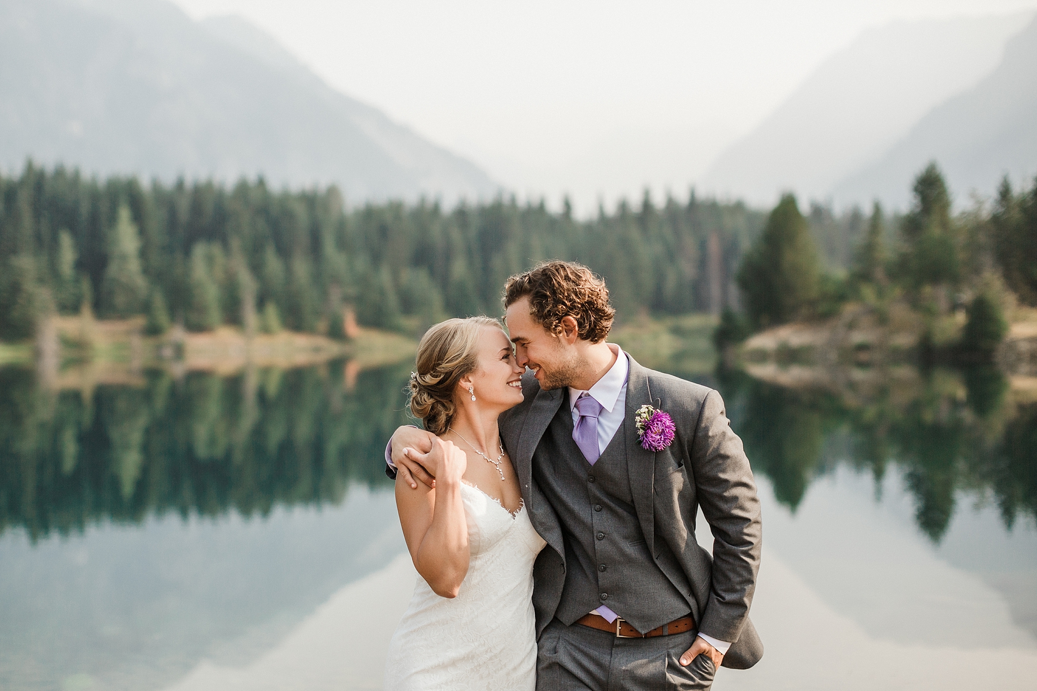 Washington Elopement Photographer, Megan Montalvo Photography, photographs bride and groom at Gold Creek Pond in Snoqualmie, WA. 