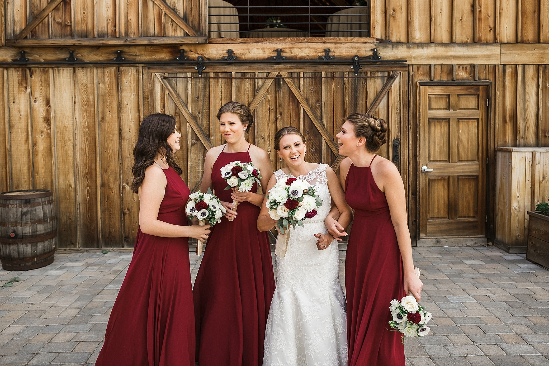 Wedding party portraits at the Cattle Barn in Cle Elum, WA | Megan Montalvo Photography