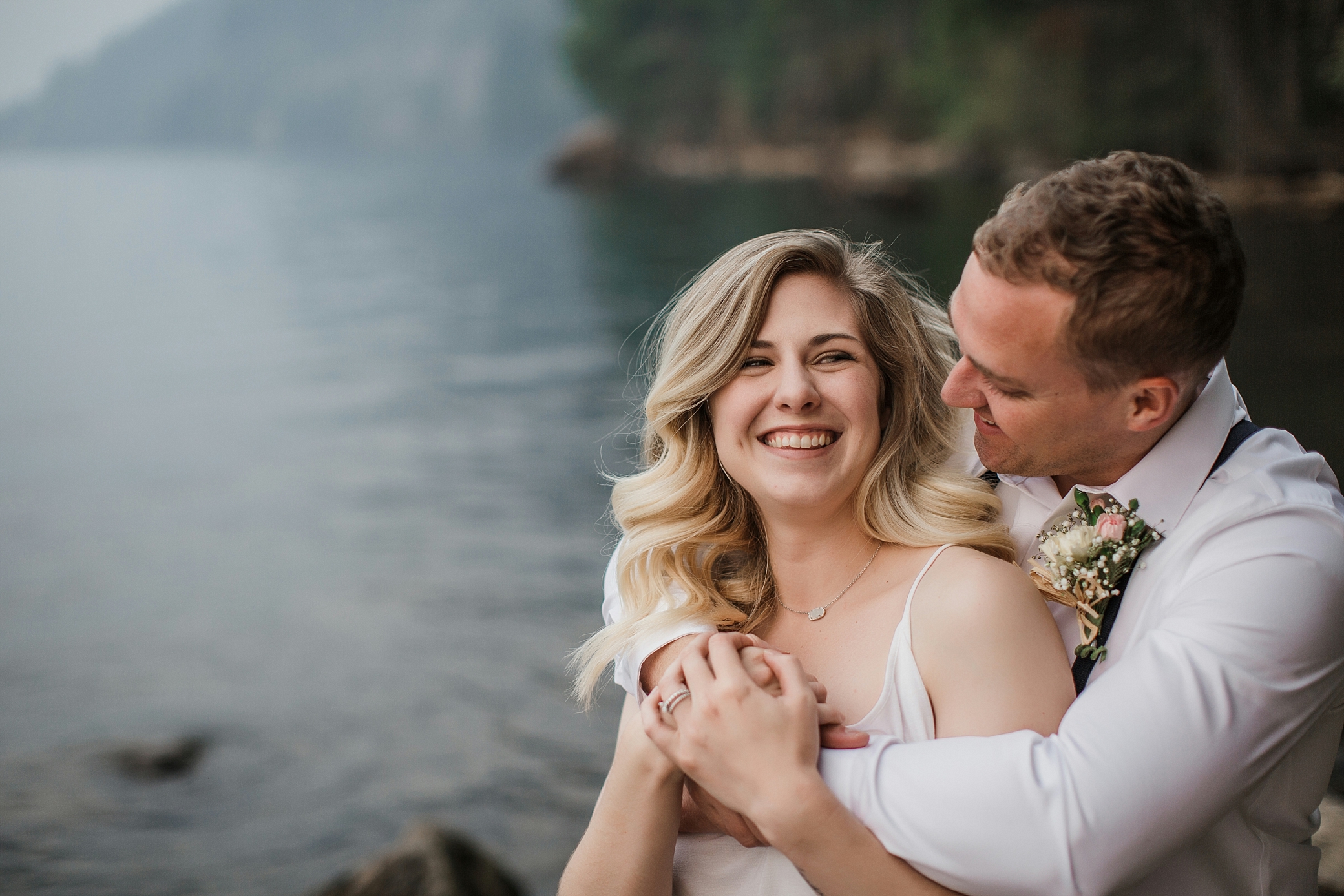 Intimate wedding in the Olympic National Park. Photographed by Olympia Intimate Wedding and Elopement Photographer, Megan Montalvo Photography. 