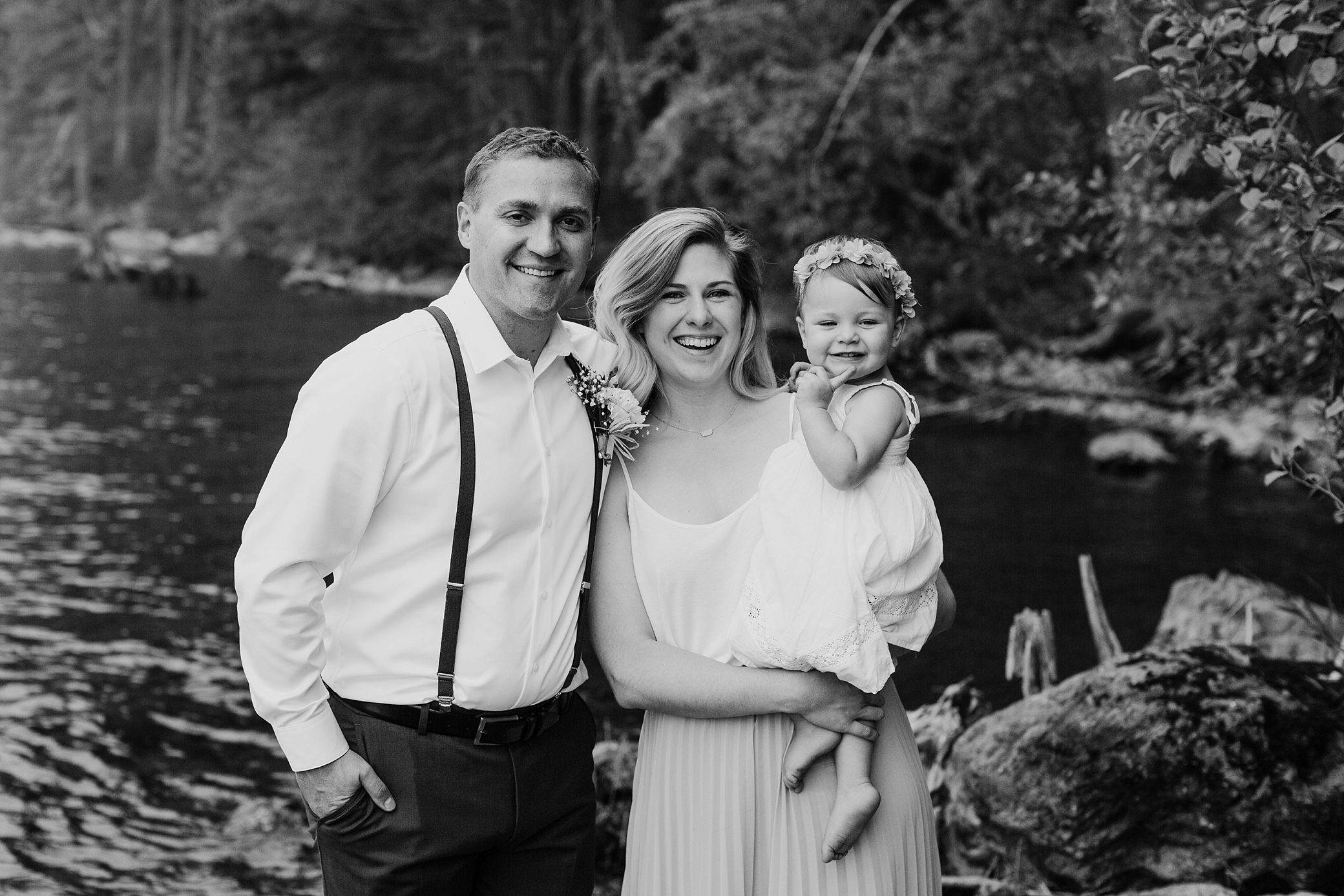 Intimate wedding at Lake Cushman photographed by Olympia Elopement Photographer, Megan Montalvo Photography. 