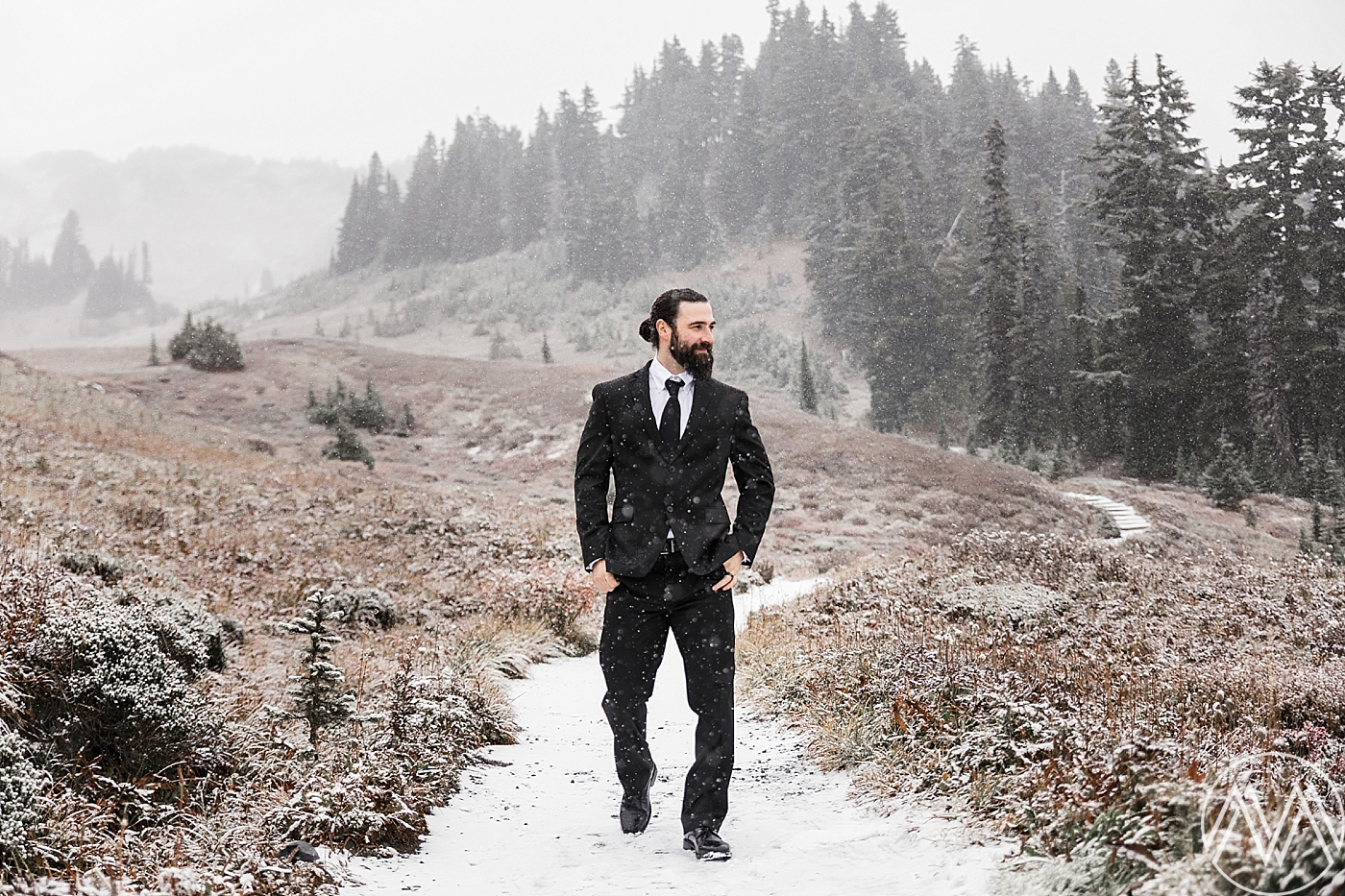 Snowy groom portrait at Mount Rainier National Park | Megan Montalvo Photography