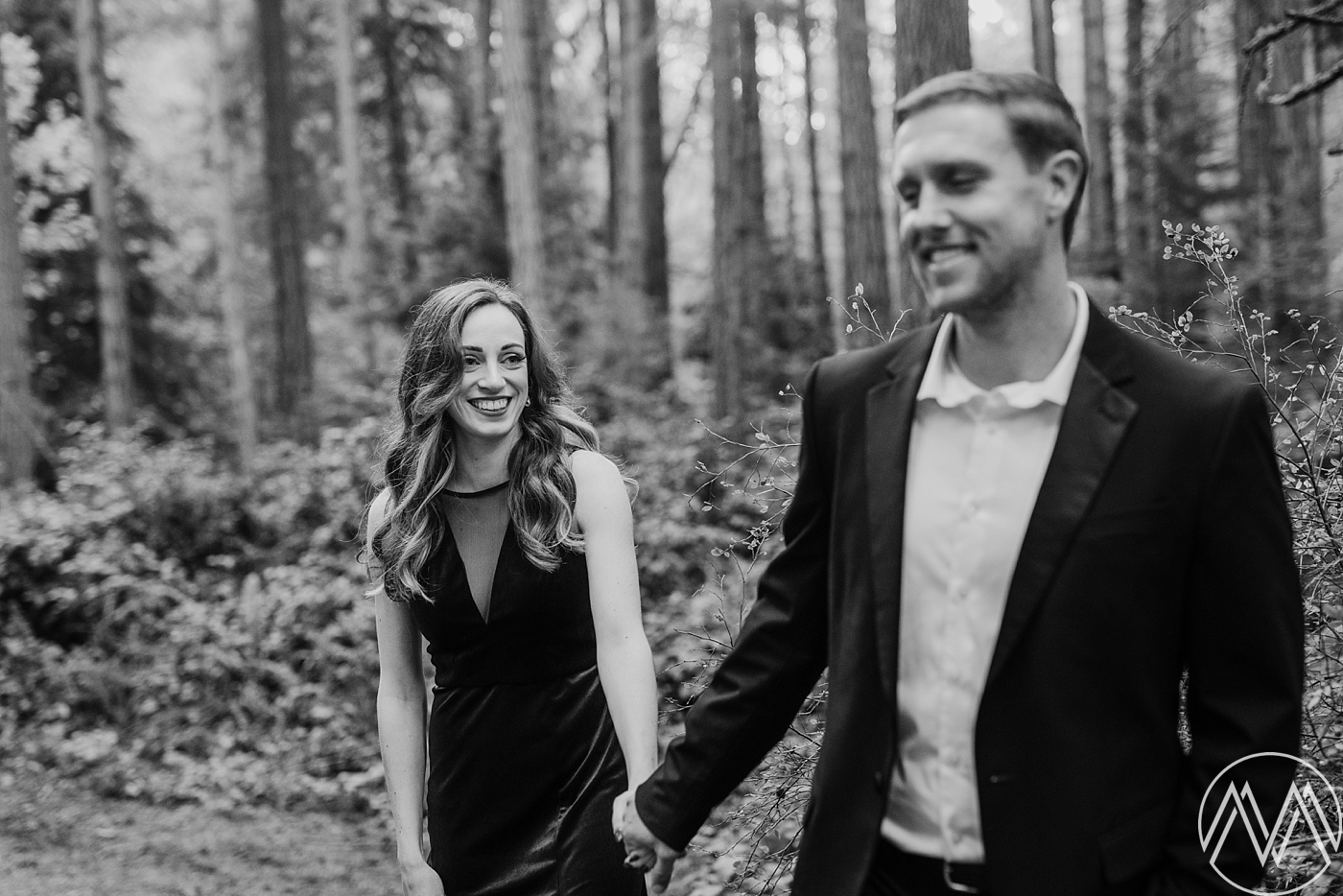 Couples engagement photos at Point Defiance Park in Tacoma, WA. Photographed by Tacoma Wedding and Elopement Photographer, Megan Montalvo Photography. 