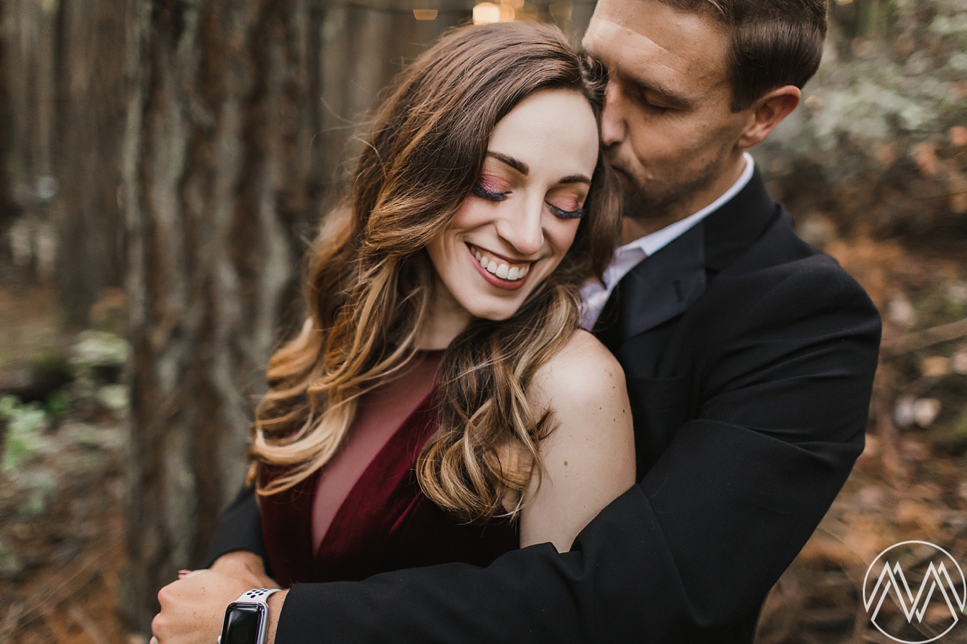 Couples engagement photos at Point Defiance Park in Tacoma, WA. Photographed by Tacoma Wedding and Elopement Photographer, Megan Montalvo Photography. 