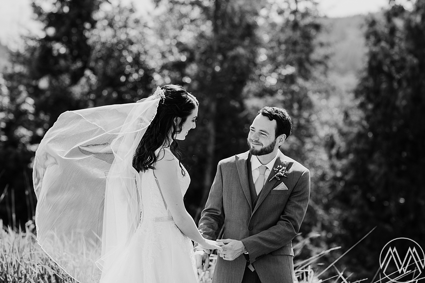 Bride and Groom Wedding Portraits at Eaglemont Golf Course | Megan Montalvo Photography