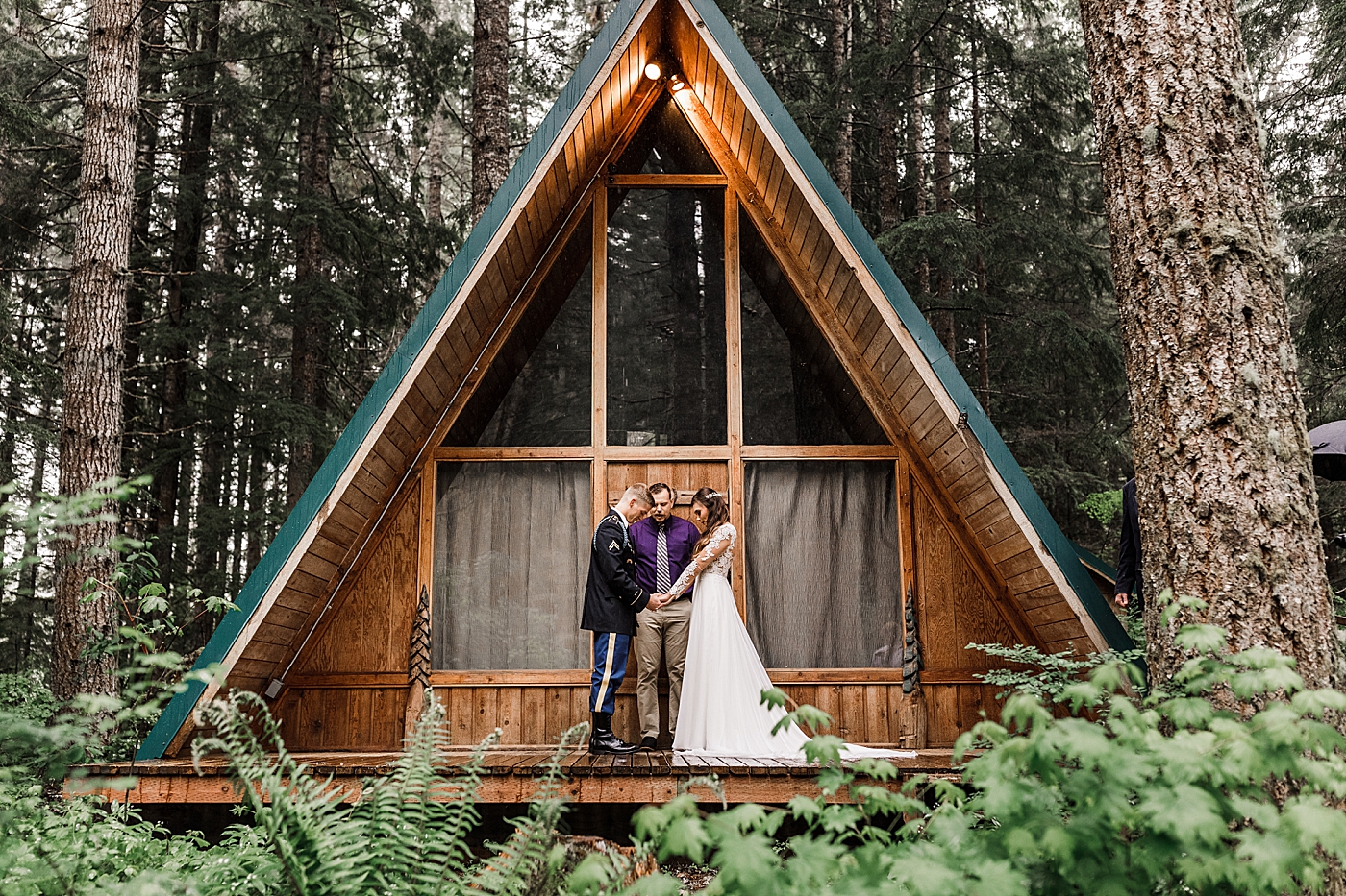 Intimate PNW elopement in Ashford, WA at a cabin in the middle of the woods. Photographed by PNW Elopement Photographer, Megan Montalvo Photography. 