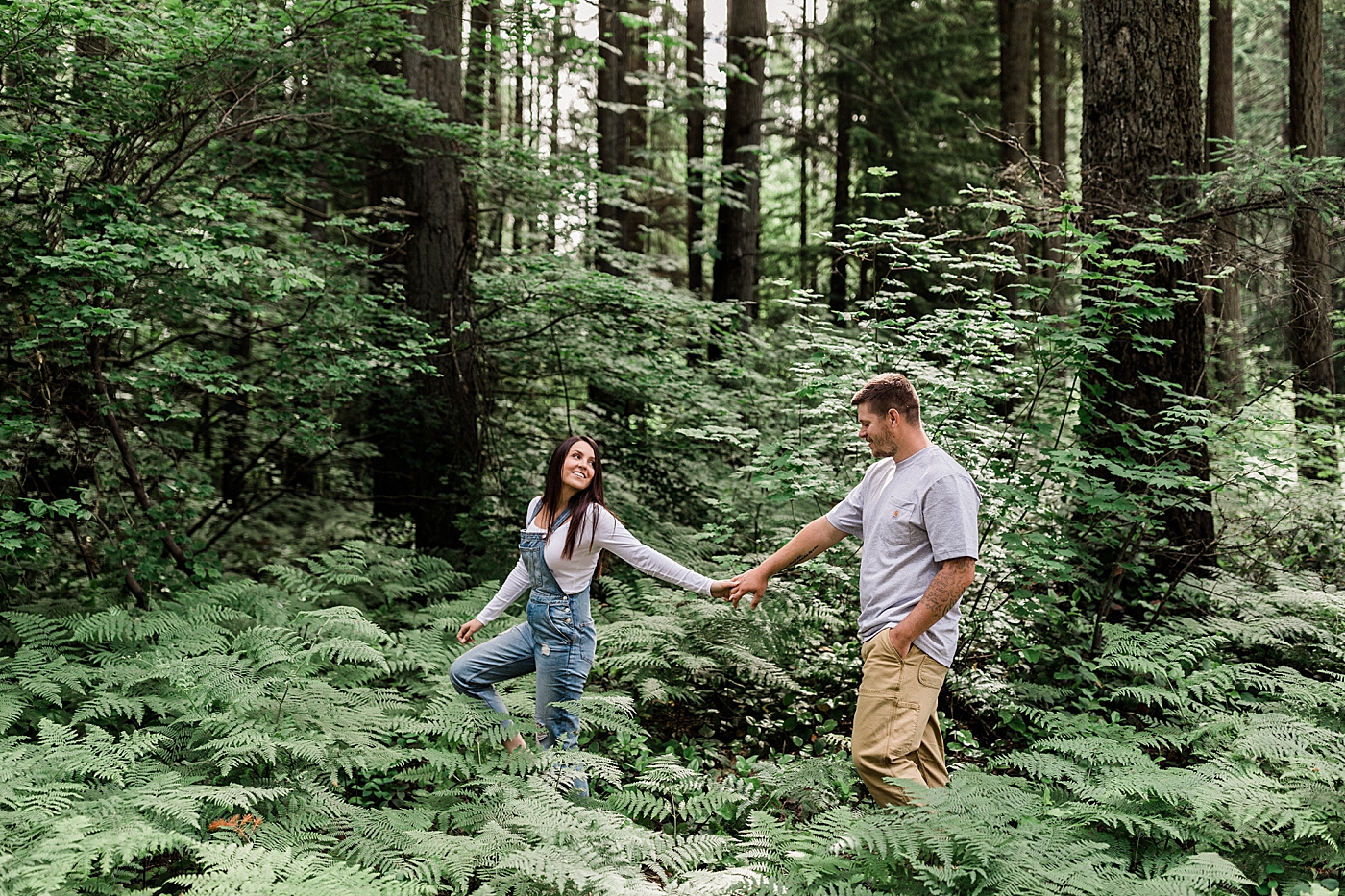 Seattle hiking engagement session | Megan Montalvo Photography