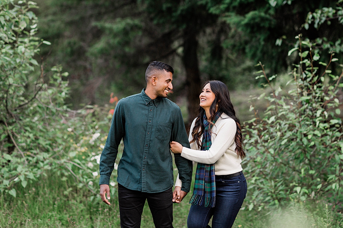 Sunset engagement session at Gold Creek Pond. Photographed by Tacoma Wedding Photographer, Megan Montalvo Photography. 