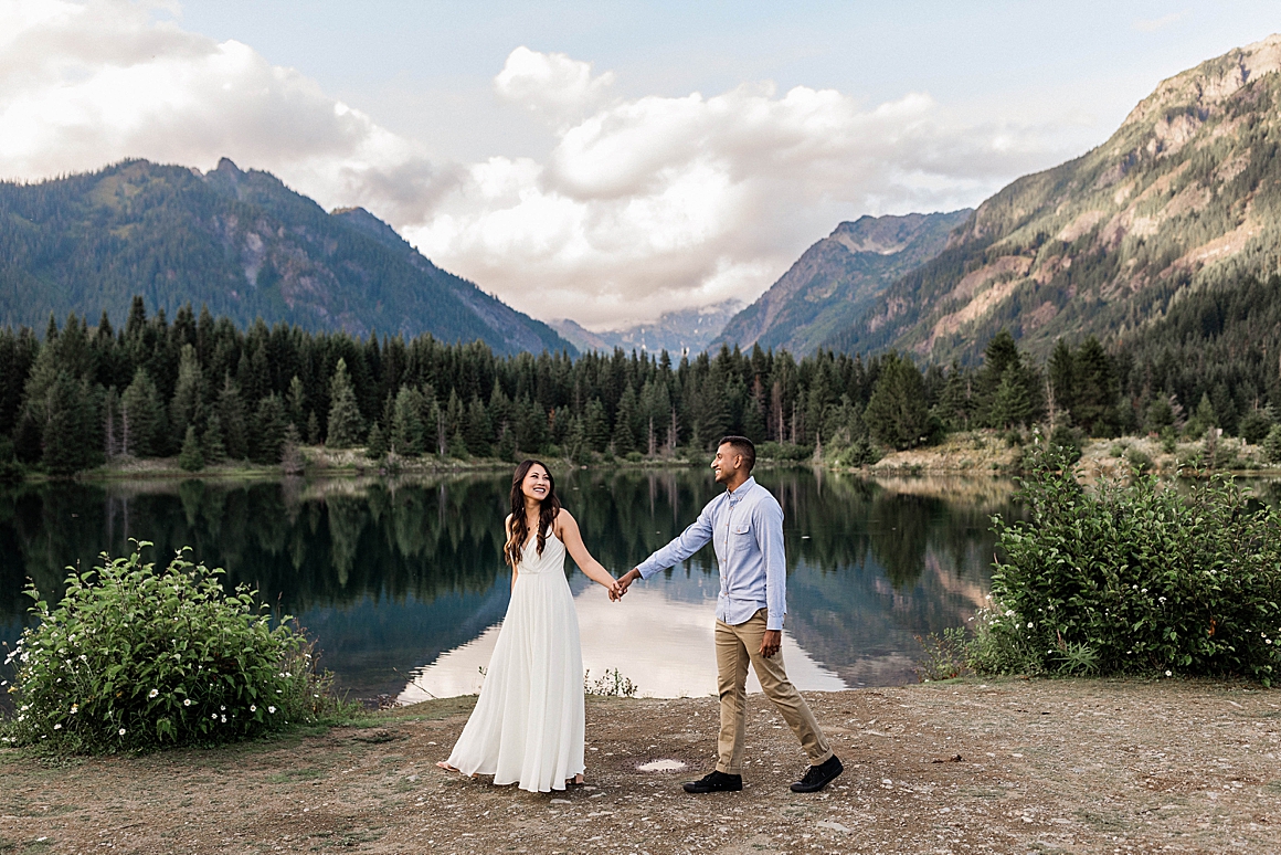 Gold Creek Pond Mountain Engagement Session. Photographed by Seattle Wedding Photographer, Megan Montalvo Photography. 