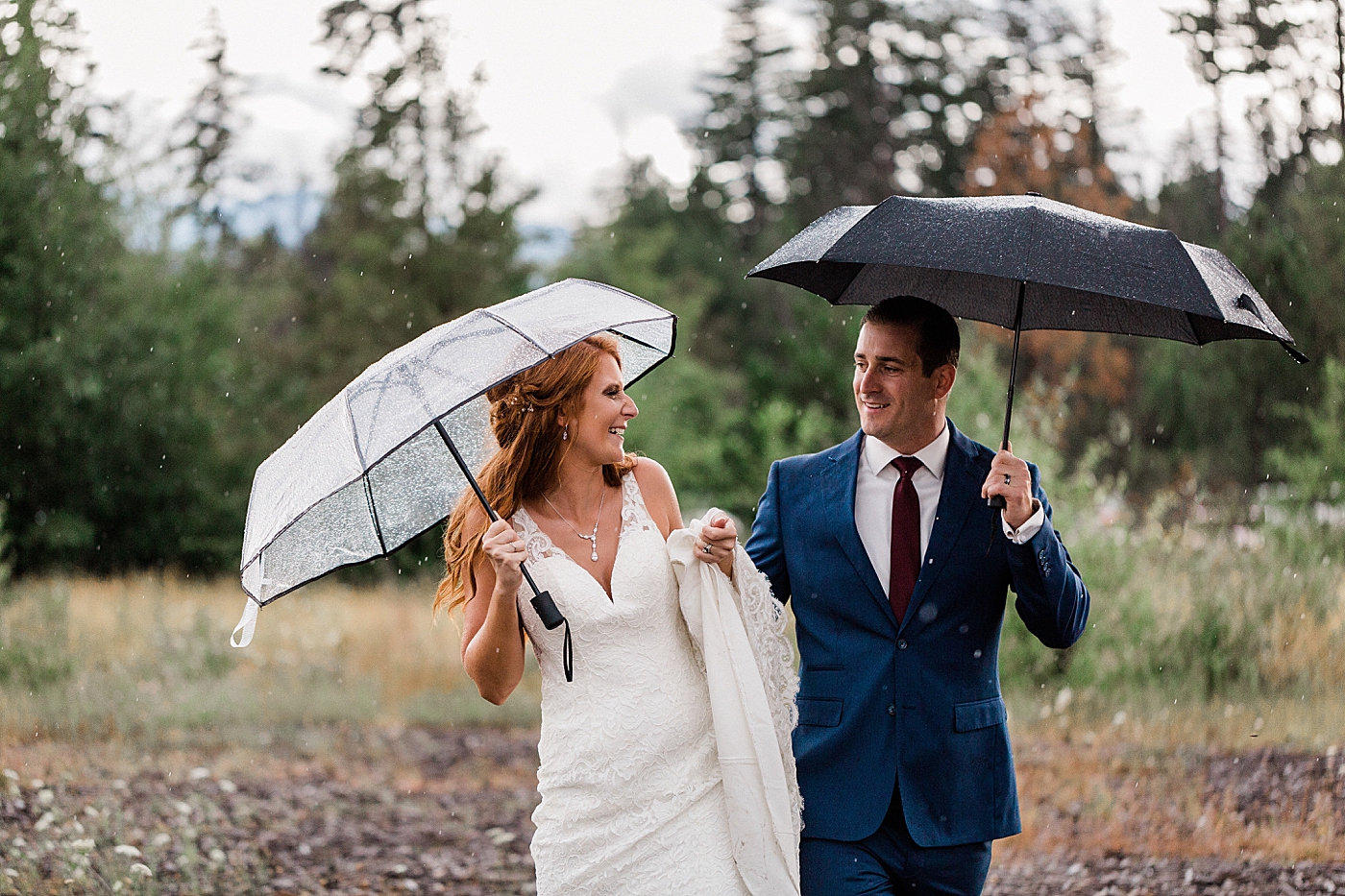 Rainy first look between bride and groom. Photographed by PNW Wedding Photographer, Megan Montalvo Photography. 