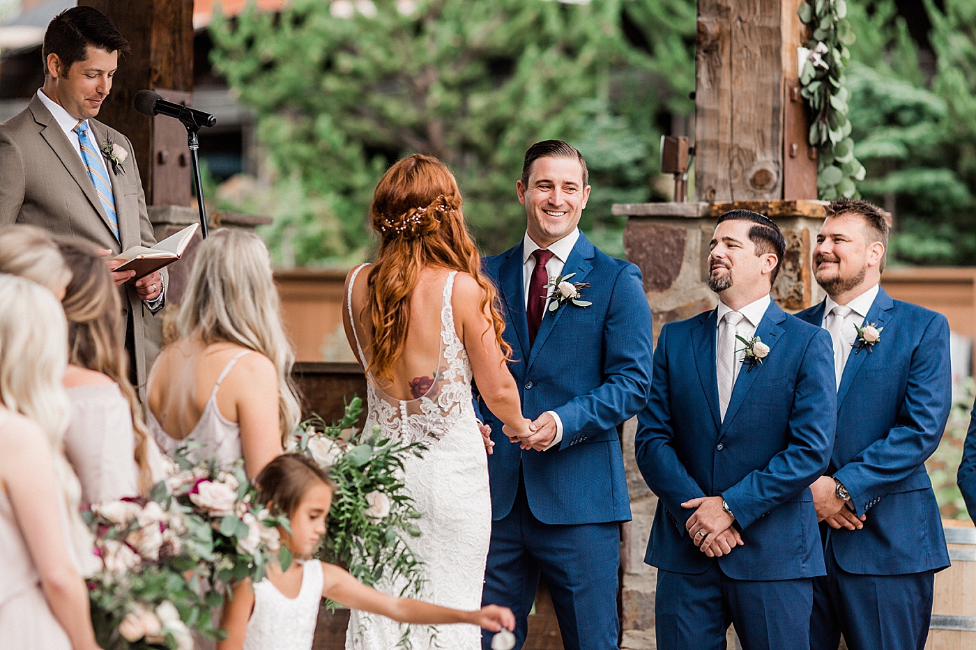 Wedding ceremony at Swiftwater Cellars. Photographed by PNW Wedding Photographer, Megan Montalvo Photography. 