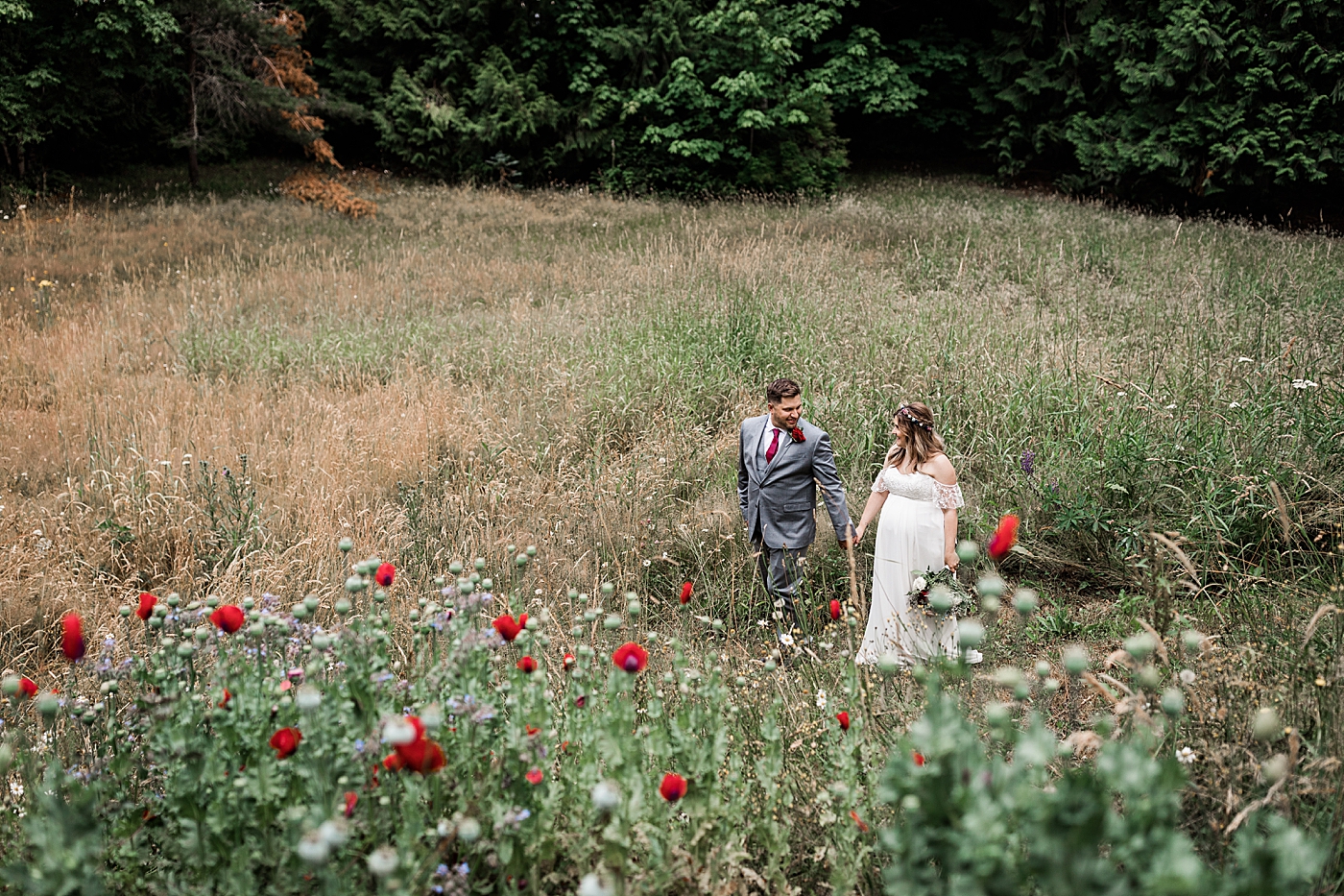 Intimate-Wedding-Dancing-Cedars-Olympia-Washington_0011.jpg