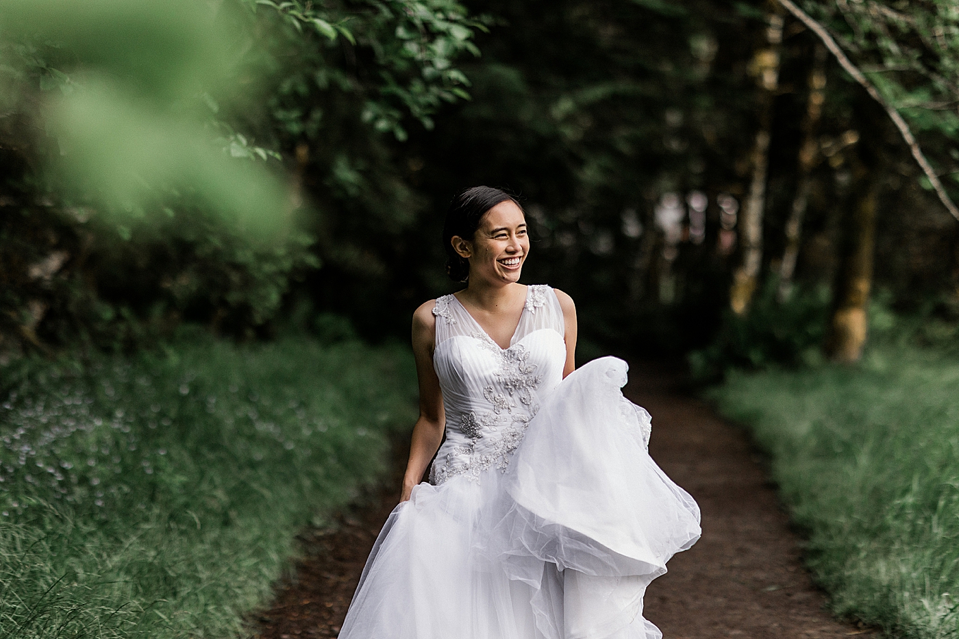 Bridal portraits at Lake Crescent in the Olympic National Park | Megan Montalvo Photography