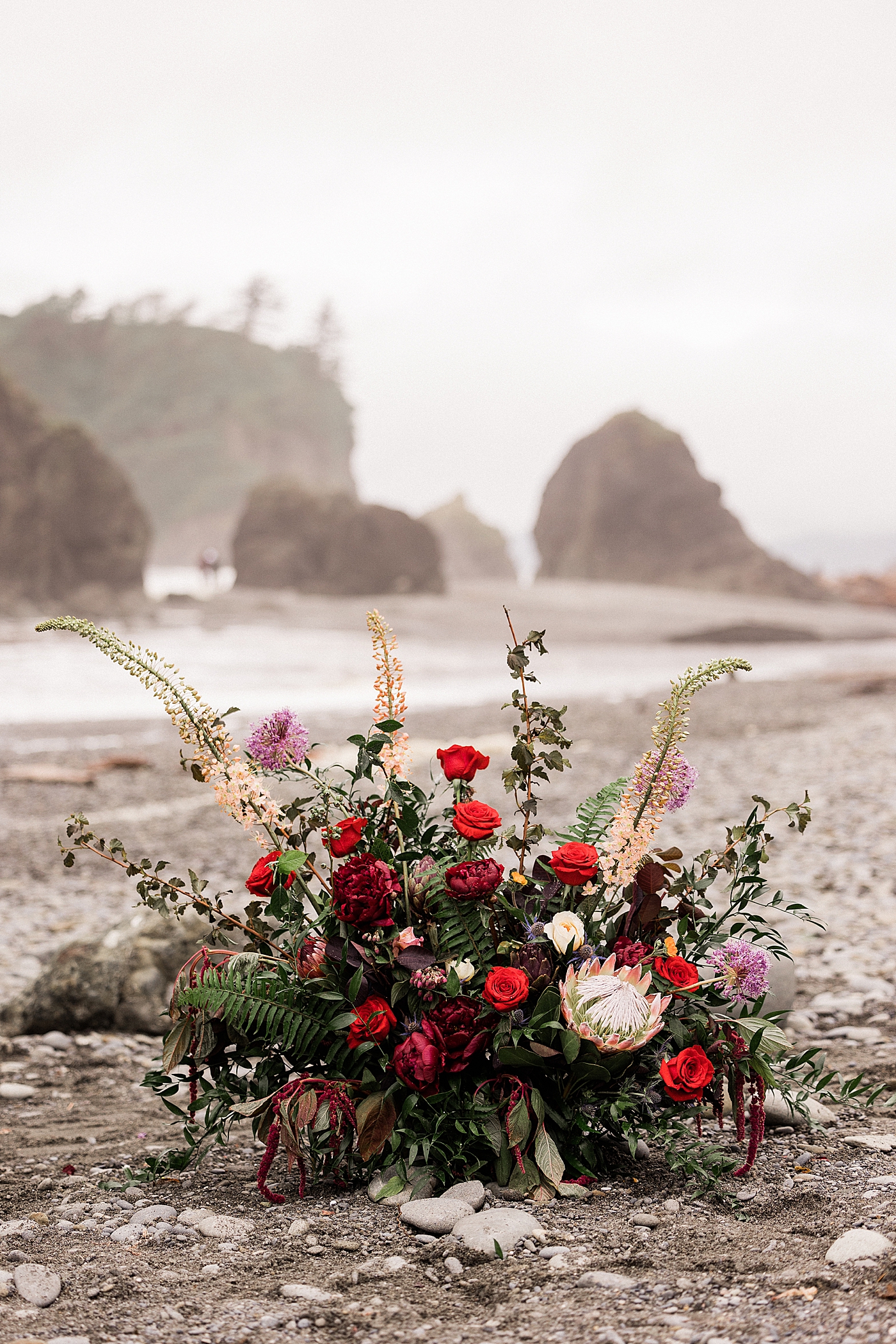 Ceremony site at Ruby Beach | Photo by Megan Montalvo Photography.