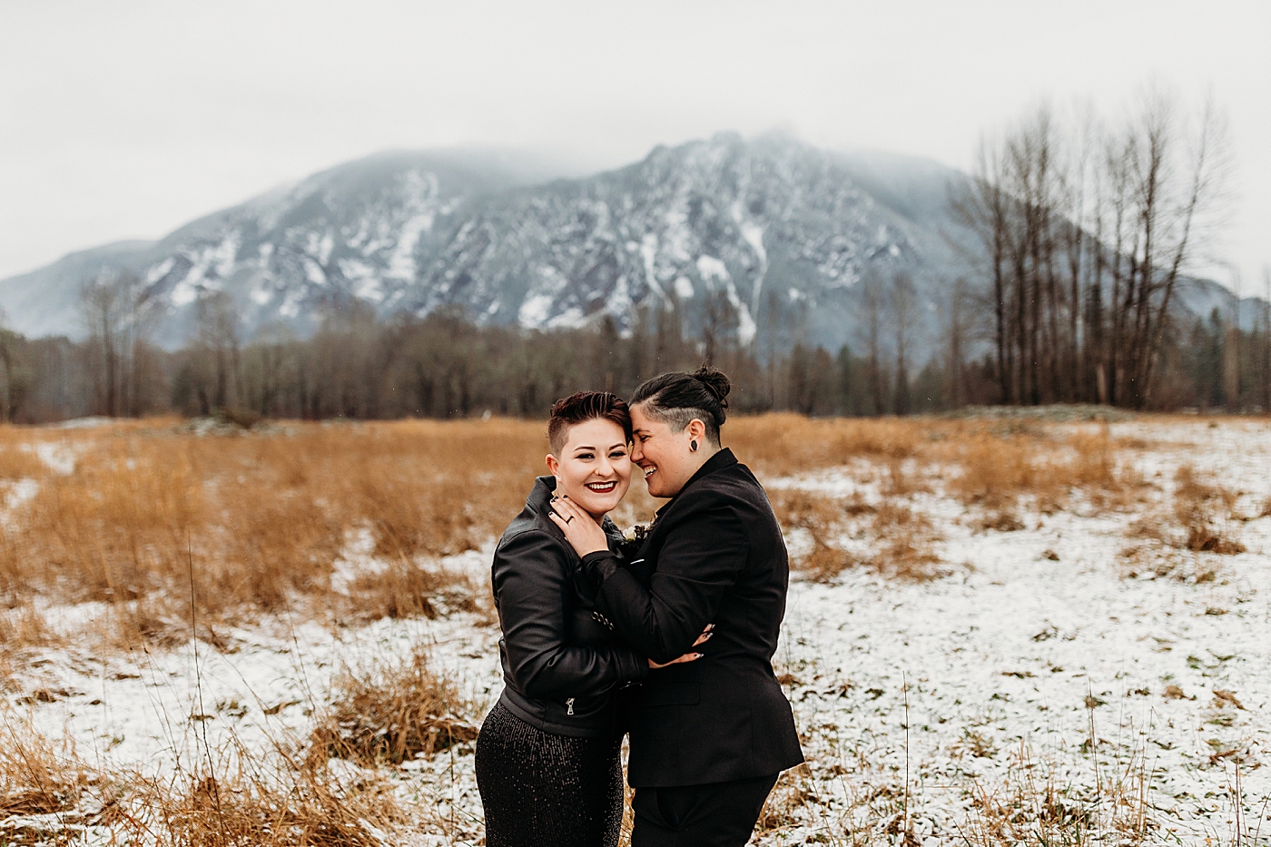 Couple portraits at Mount Si. Photo by Megan Montalvo Photography.