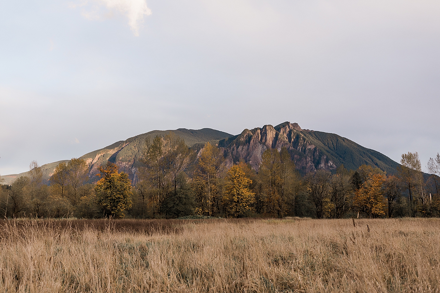 Mount Si landscape photo by Megan Montalvo Photography.
