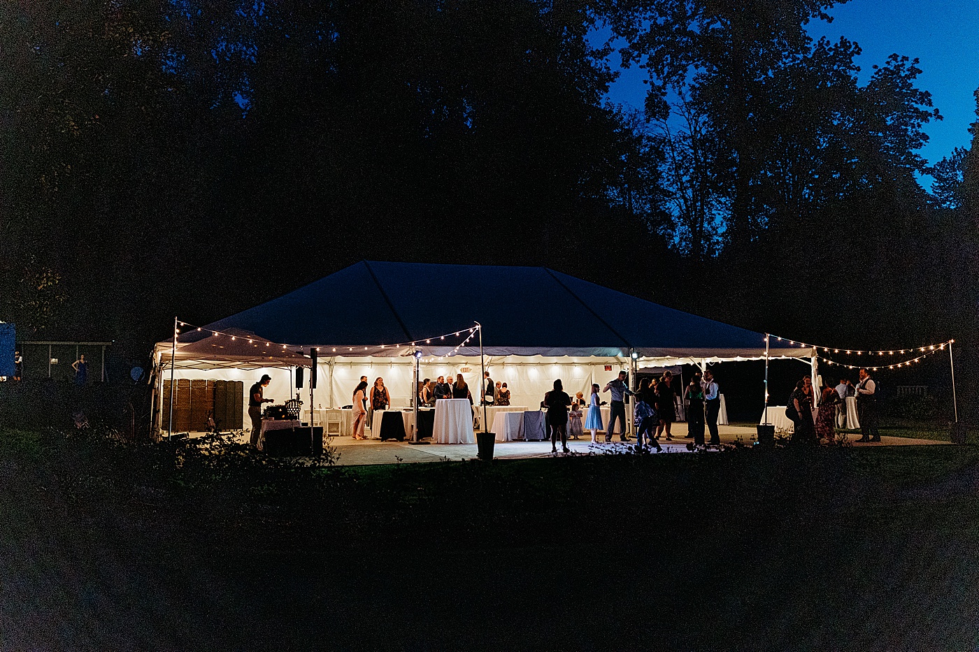 Wedding reception at Sanders Estate | Megan Montalvo Photography
