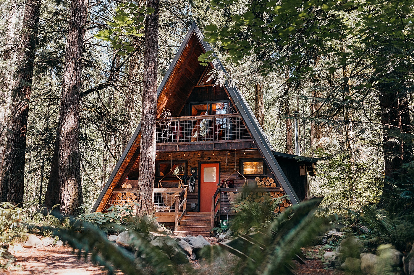 Airbnb in Mount Rainier | Photo by Megan Montalvo Photography