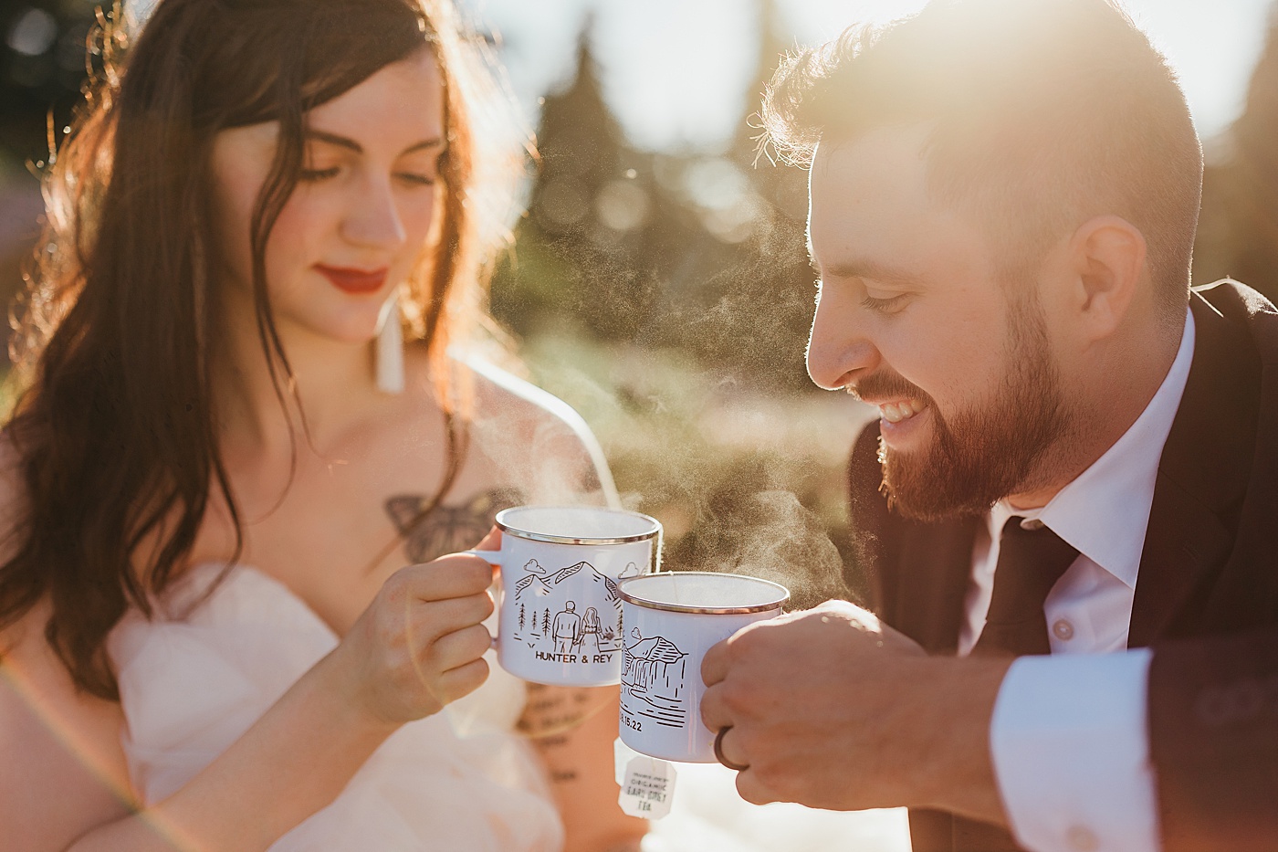 Bride and groom share tea together at Mount Rainier | Photo by Megan Montalvo Photography