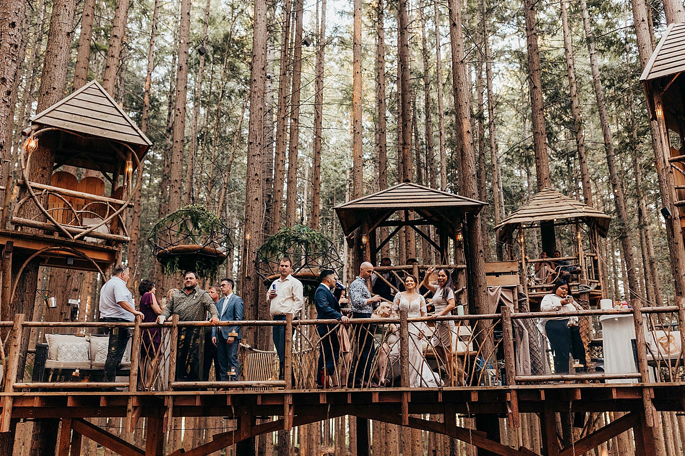 Reception at Emerald Forest Treehouse | Photo by Megan Montalvo Photography