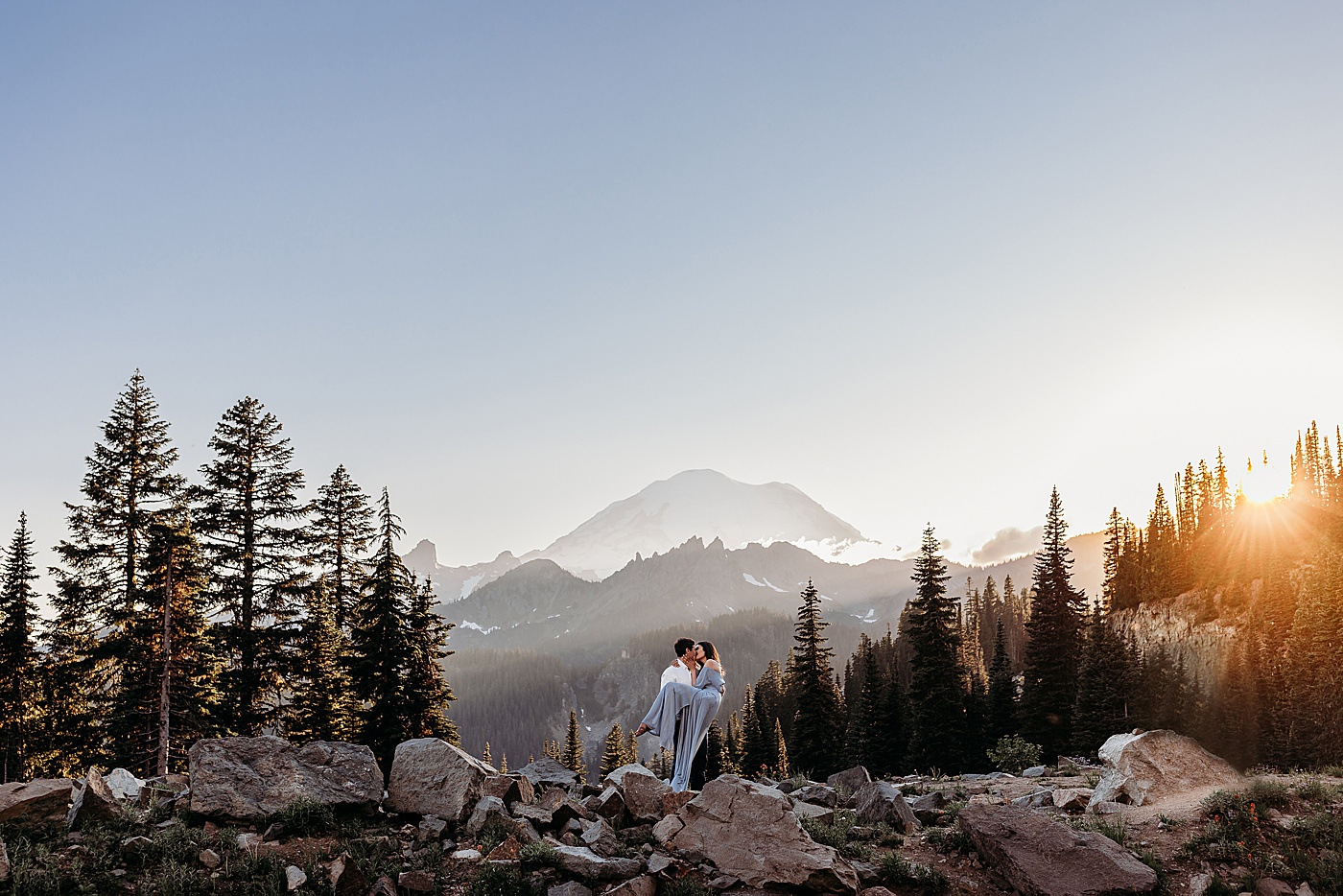 Sunrise engagement session at Mt. Rainier | Photo by Megan Montalvo Photography